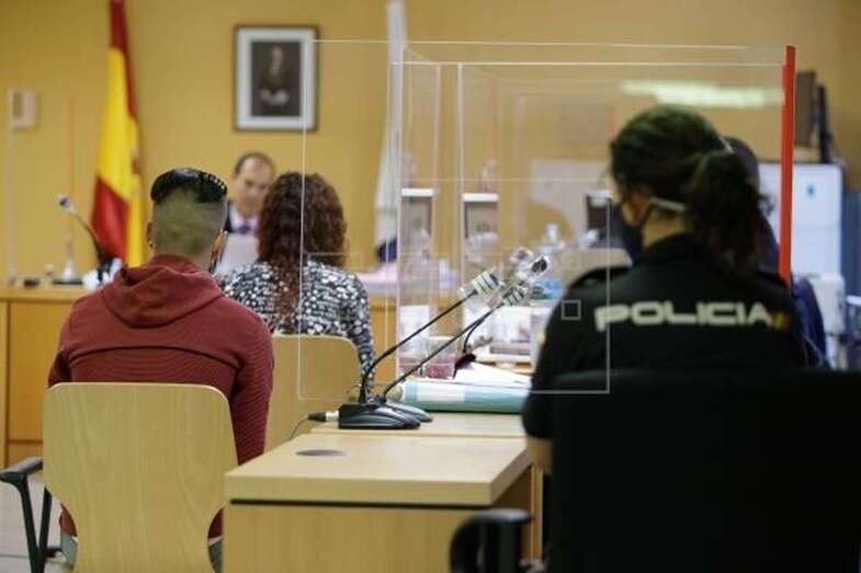 Foto de archivo del juicio celebrado en julio de 2020 en la Audiencia de Santa Cruz de Tenerife contra la pareja condenada a prisión permanente revisable por maltratar y matar a su bebé / EFE Ramón de La Rocha